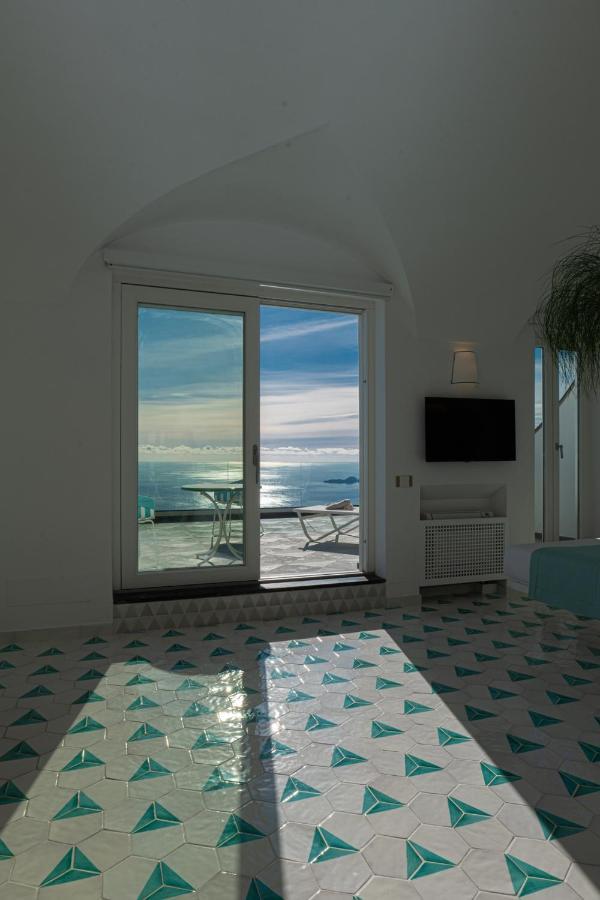 Petrea Lifestyle Suites Positano Exterior photo
