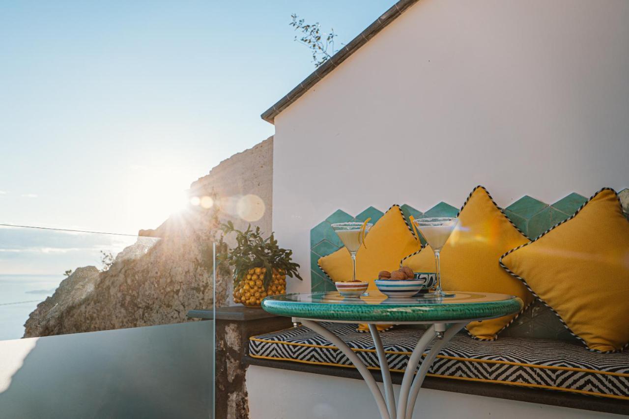 Petrea Lifestyle Suites Positano Exterior photo
